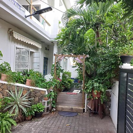 Open Air Café&Apartment Port Louis Exterior foto